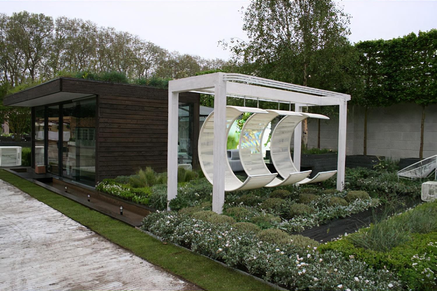 RHS Chelsea Flower Show 2012 Rooftop Workplace for Tomorrow designed by Patricia Fox at Aralia for Walworth Garden Farm, sponsored by RBS