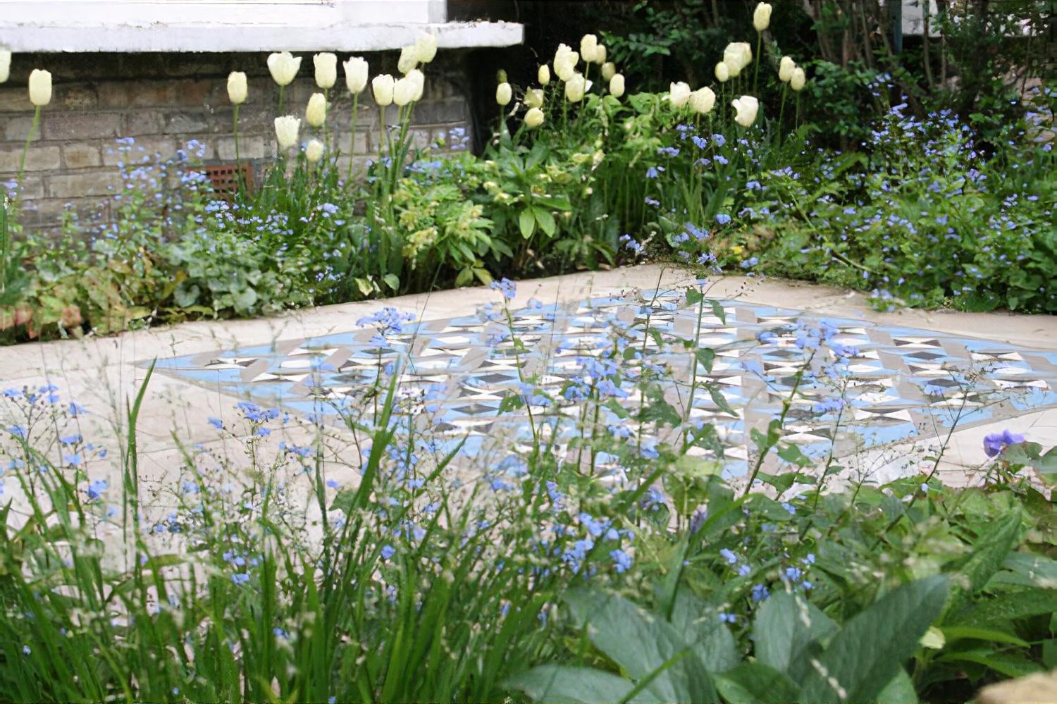 London Front Garden by garden designer Joanna Archer