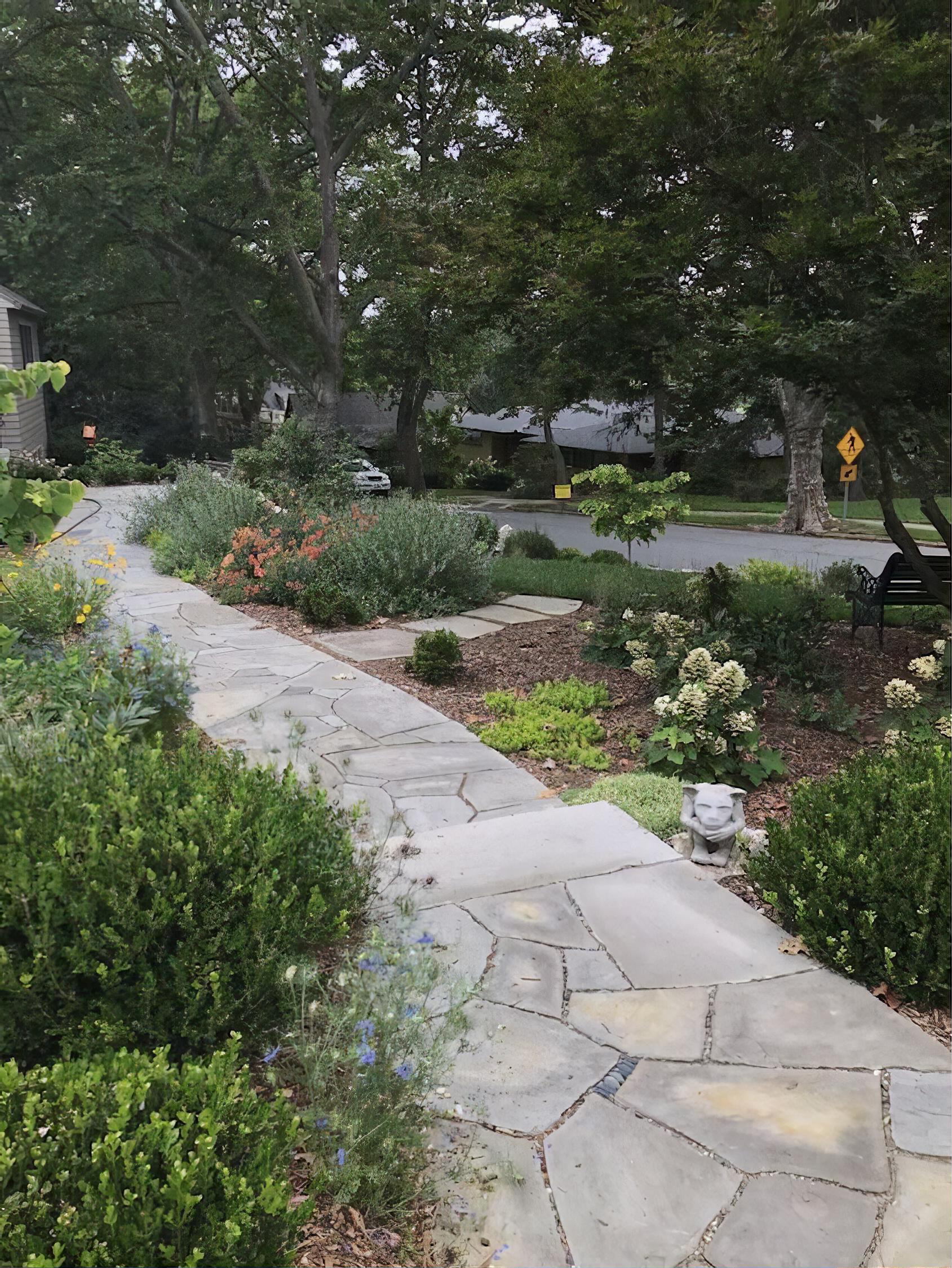 Front Entrance Transformation Garden wins APLD Gold Award. An APLD Gold Award winning front garden by North Carolina, USA landscape designer Mardi Letson. 