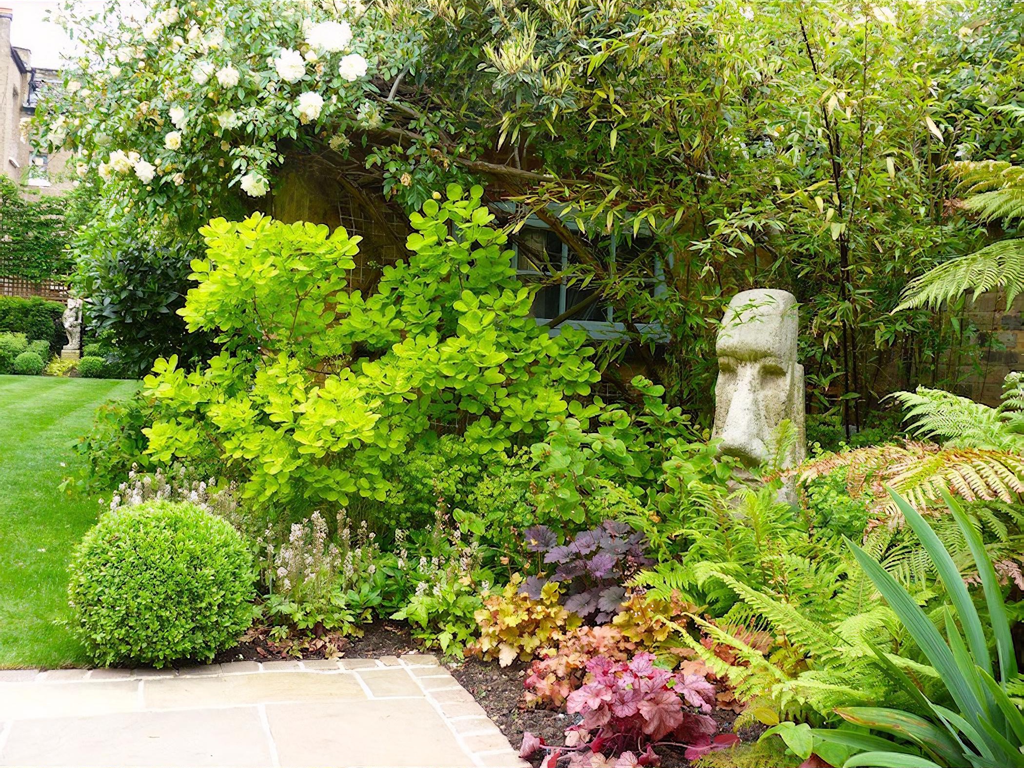 A traditional family garden By London based garden designer Pippa Schofield